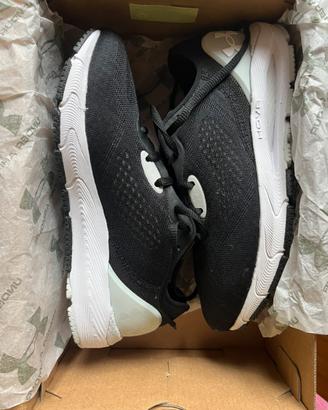 scarpe hovr sonic 5 under armour