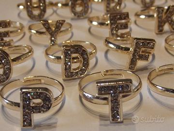 Anello dorato con strass lettera nome da A a Z