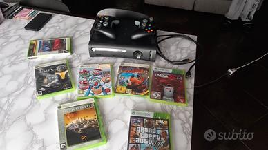 console XBOX 360 con 7 giochi e due controller 