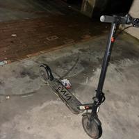 Monopattino elettrico Vivo