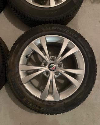 Cerchi e gomme antineve Giulietta