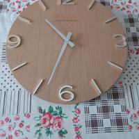 Orologio da muro moderno