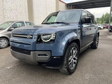 LAND ROVER Defender (2019) Defender 110 3.0D I6...