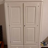 armadio classico in legno