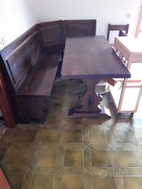 tavolo in legno + mobile abbinato