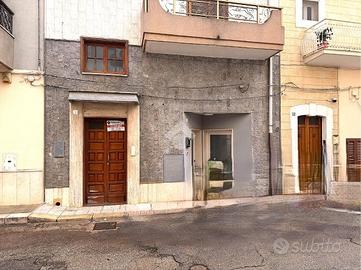 4 LOCALI A CAROVIGNO