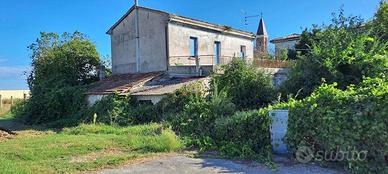 Casa indipendente di 222 m² con più di 5 locali e 
