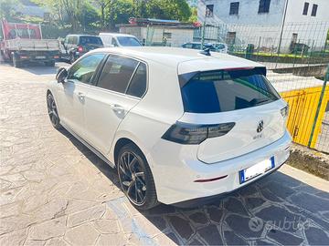 Golf 8 Gte plug-in 245 cv DSG full pari al nuovo