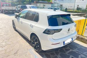 Golf 8 Gte plug-in 245 cv DSG full pari al nuovo