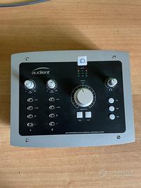 Scheda audio Audient id22