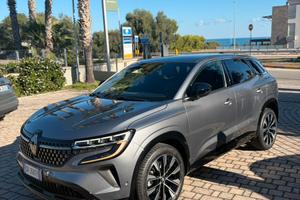 Renault Australe, spaziosa e ipertecnologica