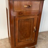 Comodino in legno vintage