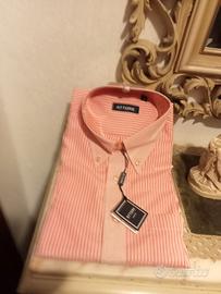 camicia rosa a righe bianche