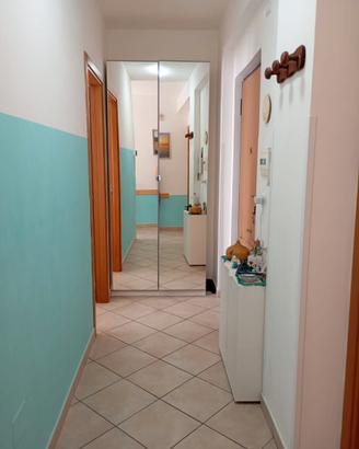 Armadio pax ikea con ante specchio