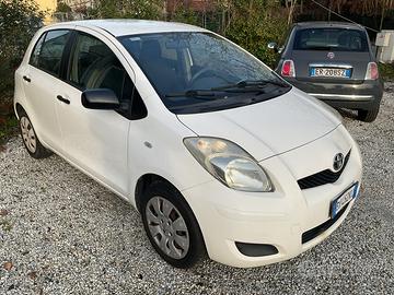 TOYOTA YARIS 1.0 5 porte