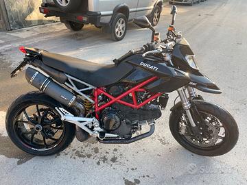Ducati hypermotard 1100