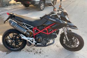 Ducati hypermotard 1100