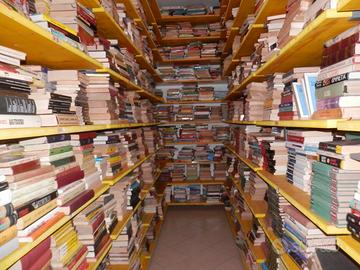 Lotto blocco stock 50 libri misti romanzi e non