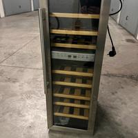 Cantinetta vini Klarstein 27 bottiglie 90L