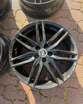 Set completo 4 Cerchi il lega OZ Racing 19” neri