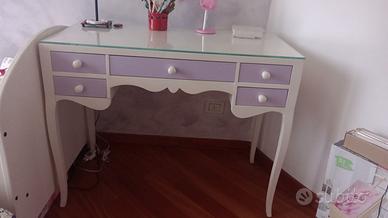 Armadio, cassettone, scrivania e libreria