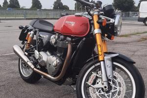Triumph Thruxton R