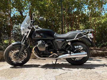 Moto Guzzi V7 - 2014