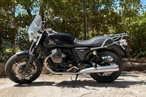 Moto Guzzi V7 - 2014