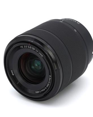 Sony FE 28-70mm f/3.5-5.6 OSS 