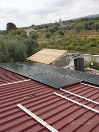 2 PANNELLI FOTOVOLTAICI TOT. 600 W  - COME NUOVI