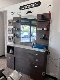 Arredo Postazione barba e poltrona da barbiere