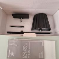 Lampada da tavolo a led