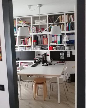 tavolo da studio in multistrato