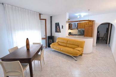 Ampio trilocale in piccolo condominio con terrazzo