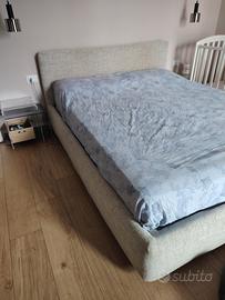 Letto matrimoniale Flou con contenitore 