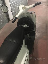 Vespa primavera 125
