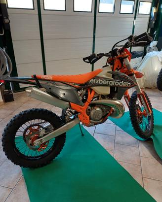 ktm exc 300 erzberg rodeo PARI AL NUOVO