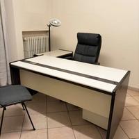 ARREDAMENTO UFFICO COMPLETO