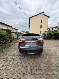 Nissan  qashqai