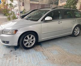 Volvo V50 D2 POLAR