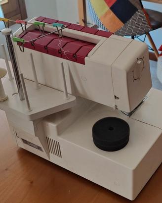 Taglia Cuci Pfaff Cover Style 4850