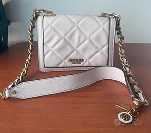 Borsa Guess Tracolla Matelassè Rosa Cipri