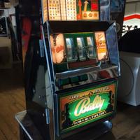 SLOT MACHINE BALLY