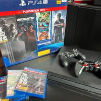 Bundle PS4 Pro 1Tb + 3 giochi ancora sigillati