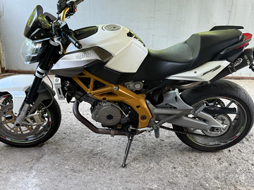 Aprilia schiver 750