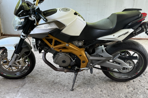 Aprilia schiver 750