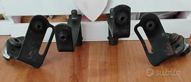 Kit attacchi a/422 parabrezza Isotta per agility