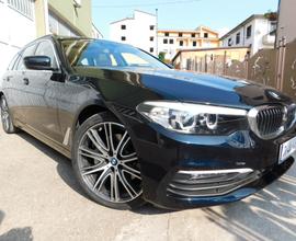BMW 530d xDrive Touring INDIVIDUAL Pelle-Tetto-HUp