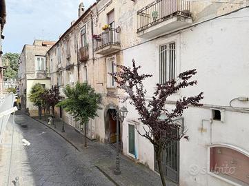 3 LOCALI A SOMMA VESUVIANA