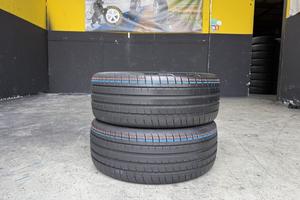 2 Gomme Goodyear 205/40R18 86W Estive 85% Residui